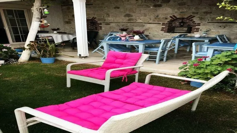 Umit Ev Hotel Alacati 2*,  Turkey